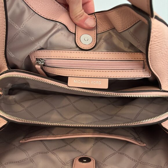 Michael Kors Rosemary Light Pink Large Pebbled Leather Shoulder Bag - Picture 11 of 11